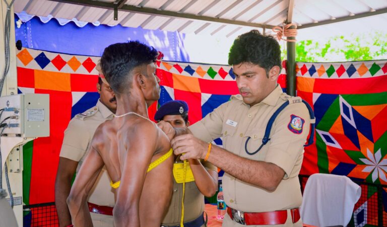 இரண்டாம் நிலை காவலர்களுக்கான‌‌ உடற்தகுதி தேர்வு டிஐஜி எஸ்பி முன்னிலையில் நடைப்பெற்றது