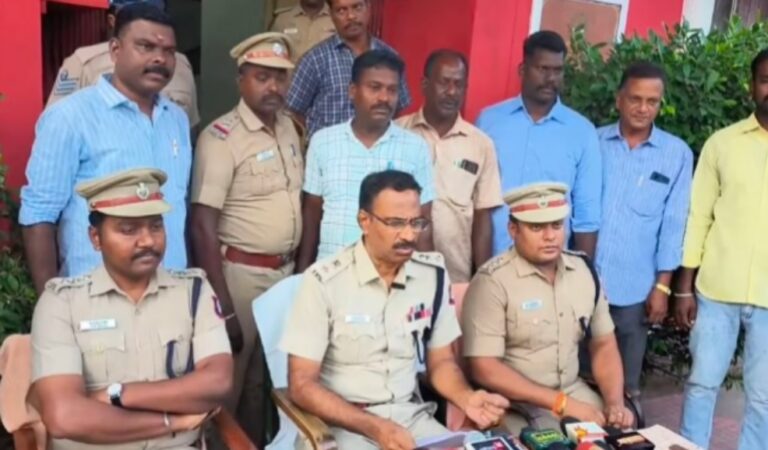 கடலூரில் சிக்கிய பைக் திருட்டு கும்பல் 16,பைக் பறிமுதல் மாவட்ட எஸ்பி அதிரடி…. கடலூரில் சிக்கிய பைக் திருட்டு கும்பல் 16,பைக் பறிமுதல் மாவட்ட எஸ்பி அதிரடி….