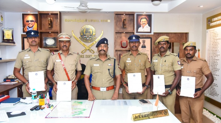 நள்ளிரவு திருட்டை தடுத்த ரோந்து போலீசார் மாவட்ட எஸ்பி பாராட்டு… நள்ளிரவு திருட்டை தடுத்த ரோந்து போலீசார் மாவட்ட எஸ்பி பாராட்டு…