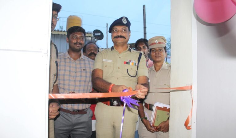 மாணவர்களுக்கு பொது அறிவு மேம்படவும் போட்டி தேர்வுக்கு தயராகும் வகையில் சிறுவர் மன்றம் துவக்கம் மாவட்ட எஸ்பி திறந்துவைத்தார் …