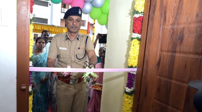 போதை பழக்கத்தில் ஈடுபட்ட குழந்தைகளை மீட்க சிறப்பு ஆலோசனை மையம் போலீஸ் கமிஷனர் துவக்கிவைத்தார்… போதை பழக்கத்தில் ஈடுபட்ட குழந்தைகளை மீட்க சிறப்பு ஆலோசனை மையம் போலீஸ் கமிஷனர் துவக்கிவைத்தார்…