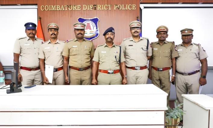 மெச்சதகுந்த பணிக்காக 8, இன்ஸ்பெக்டர்கள் உட்பட 80,போலீசாருக்கு எஸ்பி பாராட்டு… மெச்சதகுந்த பணிக்காக 8, இன்ஸ்பெக்டர்கள் உட்பட 80,போலீசாருக்கு எஸ்பி பாராட்டு…